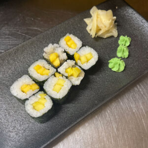 sushi hoso maki mango